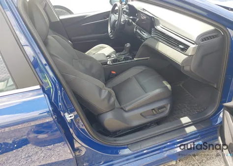 2025 Toyota Camry Xle from USA, damaged, VIN 4T1DAACK0SU017146